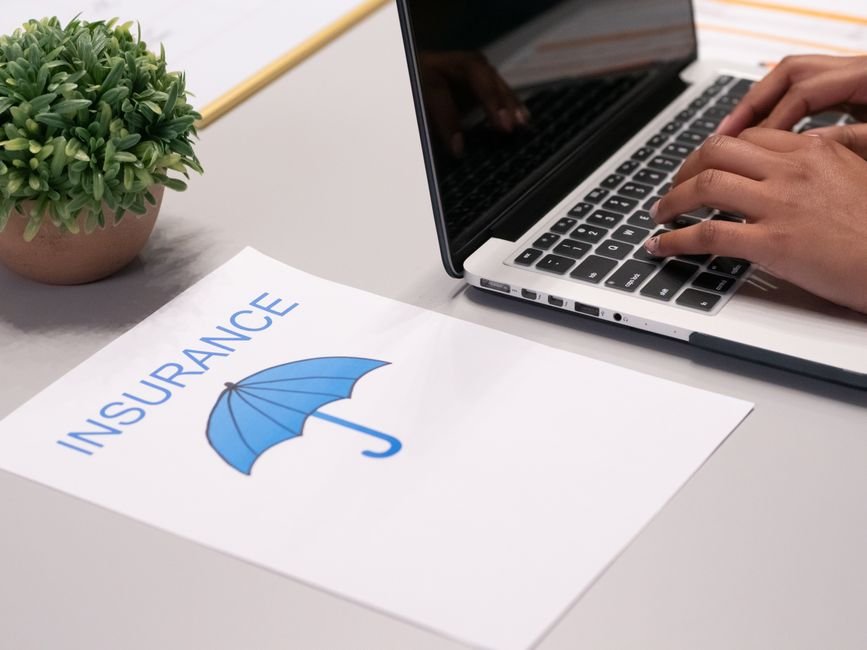 Insurers Revolutionize AI Strategy: Focusing on Underwriting and ROI