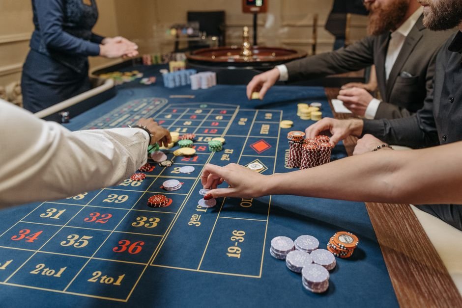 Polymarket Under Fire: Allegations of Deceptive Marketing with Fake Bets