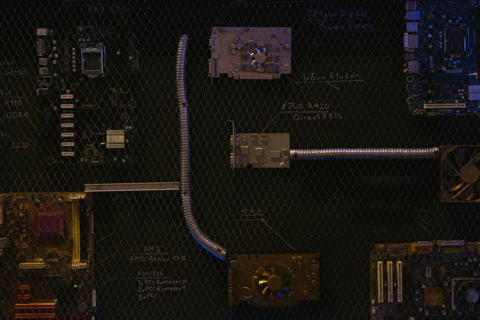 Beyond the Prompt: Understanding AI Engineering's Layers – Prompt, Loop, and Graph