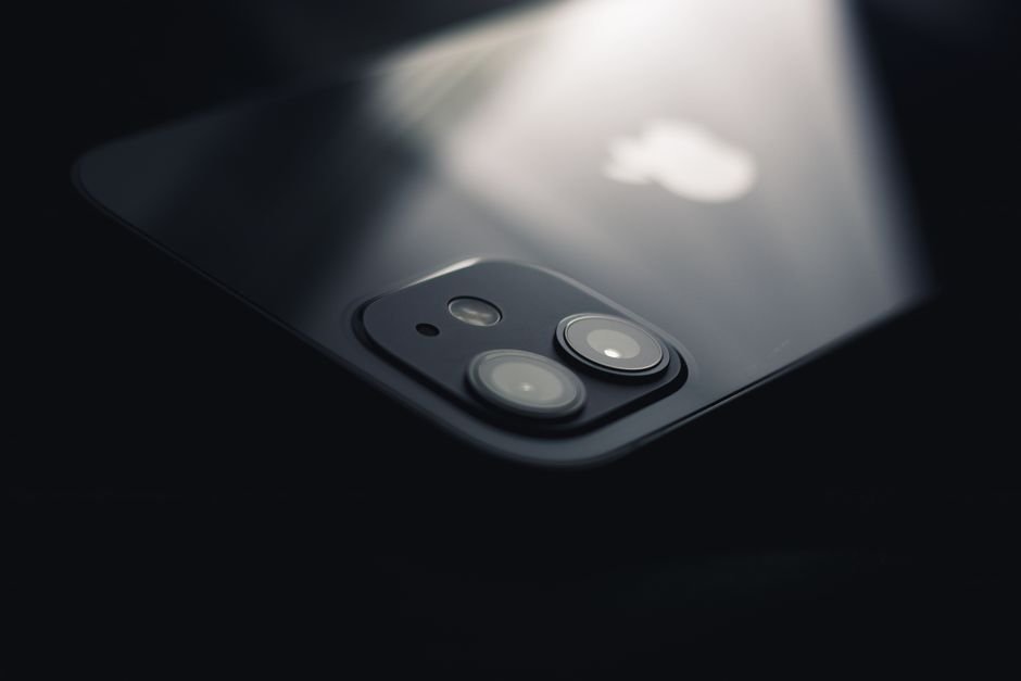 Apple's Foldable iPhone 'Ultra' May Face Initial Supply Shortages