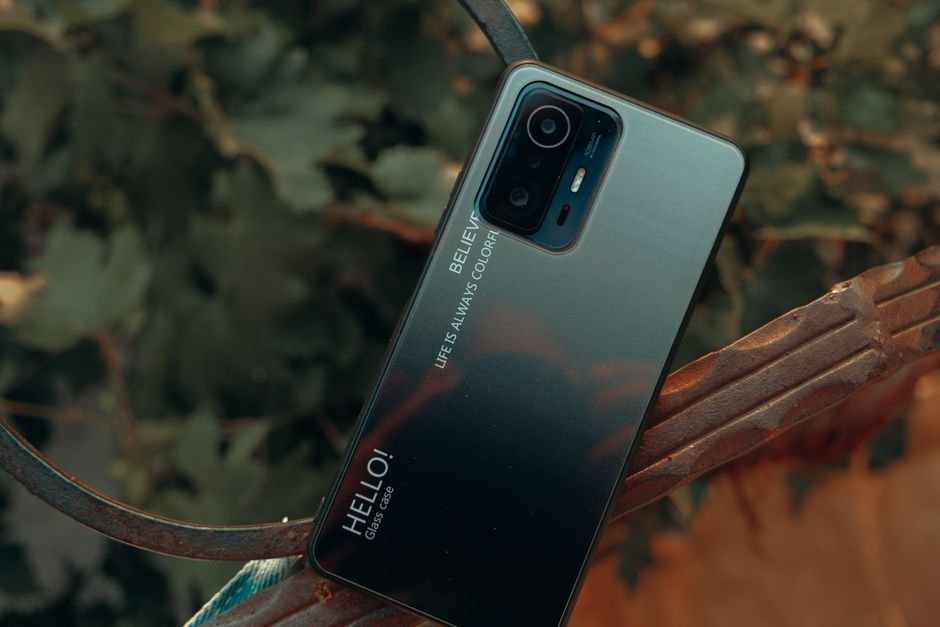 The Ikko MindOne Pro: A Square Phone with Big Ideas That Couldn't Quite Land