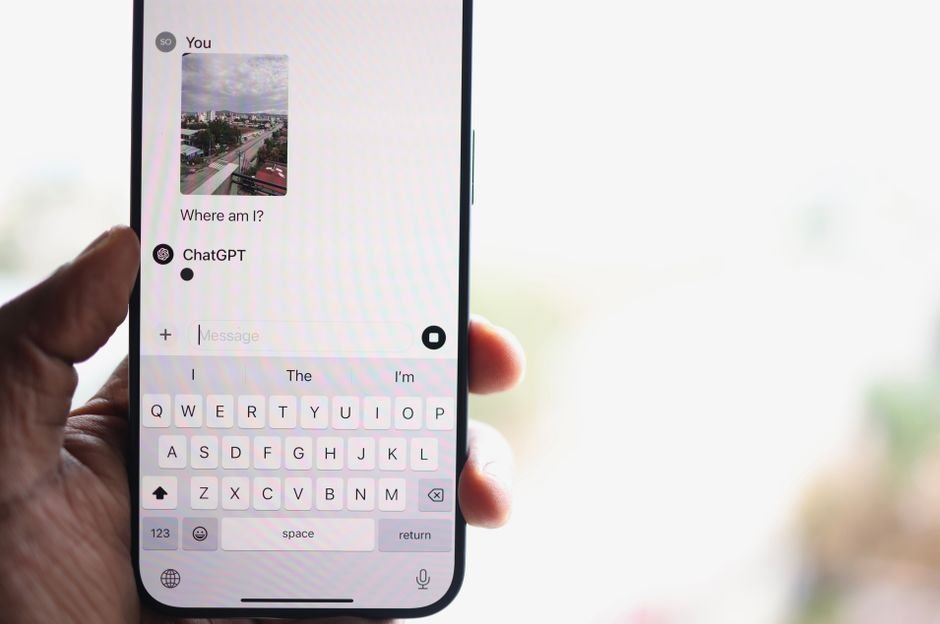 Linq Revolutionizes iMessage: Interactive Apps Bring Payments, Games & More Directly to Your Chat