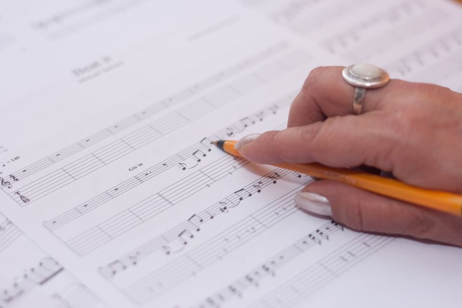 MuScriptor: Kyutai's Open-Weight AI Transforms Multi-Instrument Music to MIDI