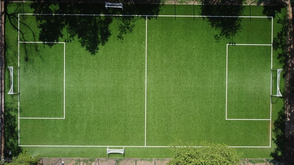 AI Unearths Pelé's Legendary "Lost" Goal from 1959