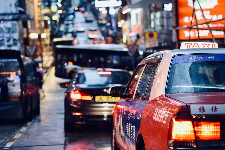 The Robotaxi Crossroads: Navigating the Future of Autonomous Transportation
