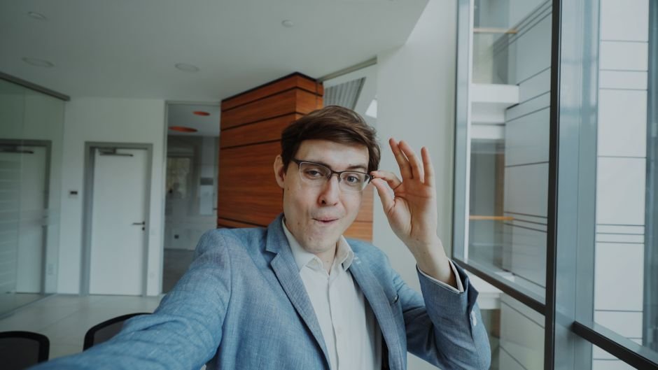 Even Realities Unveils Camera-Free Smart Glasses: A New Era of Private Productivity