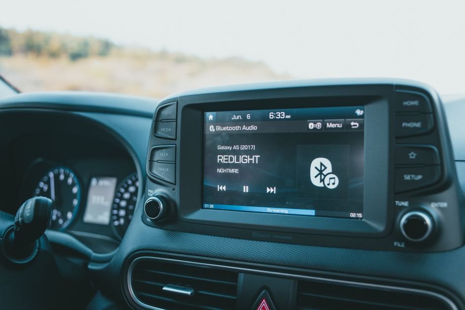 Untangle Your Drive: How to Easily Convert Wired Android Auto to Wireless