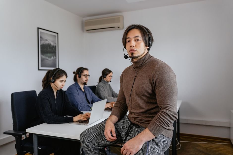 Google AI's EnvHarness: Revolutionizing AI Agent Training with Adaptive Environments