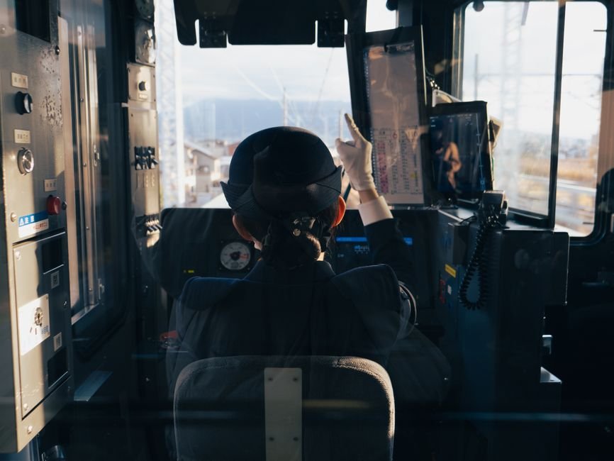 Fal Agent: Orchestrating the Future of Generative Media Production
