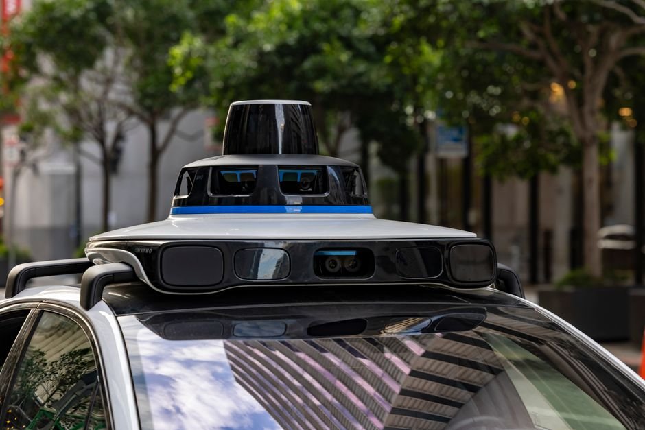 The Autonomous Race Heats Up: Zoox's Launch and Uber's Evolving AV Empire
