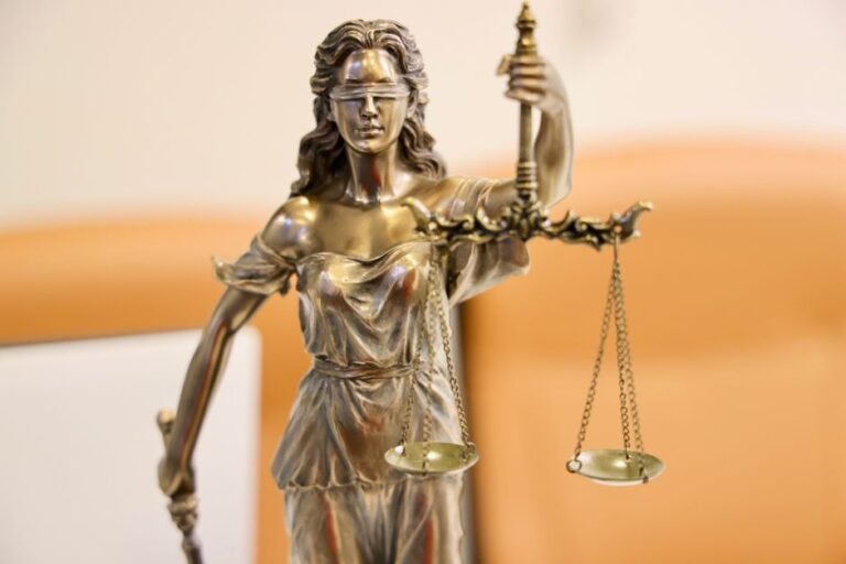 OpenAI Fires Back: Seeks Dismissal of Apple's "Meritless" Trade Secrets Lawsuit