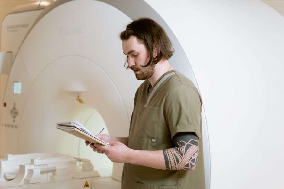 The Hidden Variable: How User Expertise Shapes AI's Medical Impact