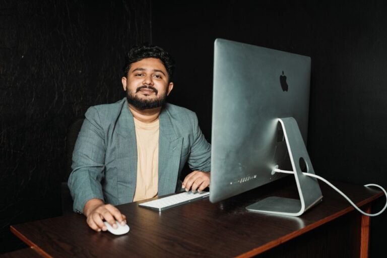 Meet Vijay Rayapati: The Visionary Behind Atomicwork and a Cloud Computing Pioneer