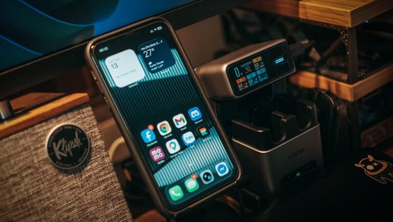 Viture Pro 2 Smartglasses and Compact Mobile Dock Mini: Redefining Portable Entertainment