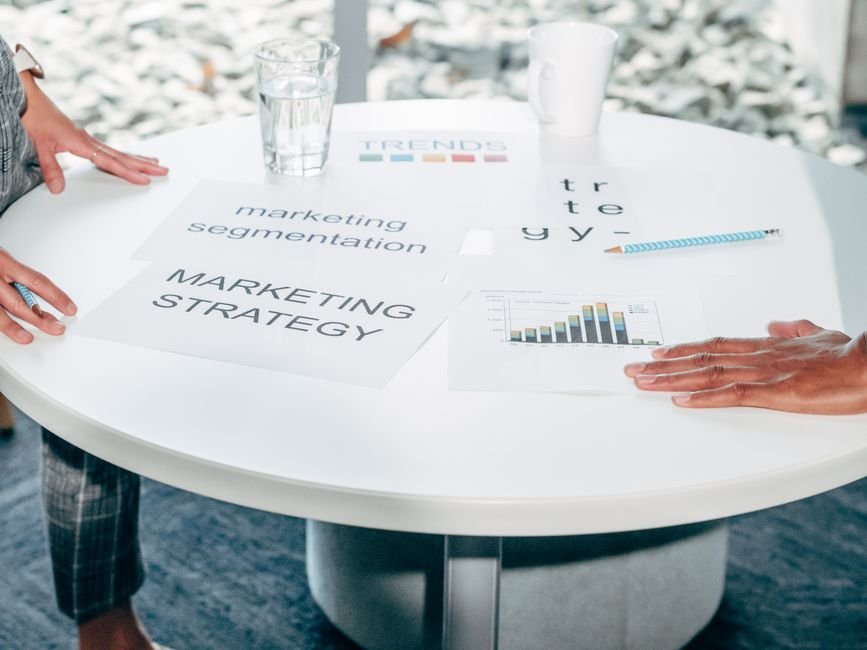 Unleashing Efficiency: How AI Empowers Small Marketing Teams for Enterprise Scale