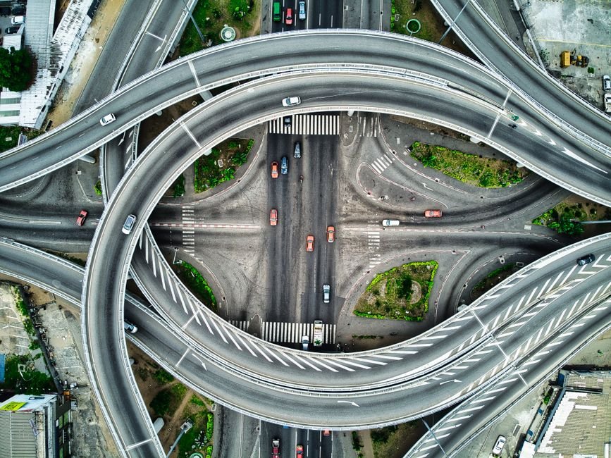 Decoding Autonomous Decisions: A New System Helps Humans Predict Self-Driving Car Errors