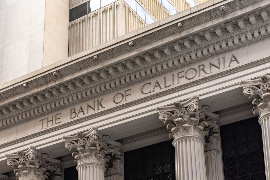 M&T Bank's AI Transformation: Empowering 15,000 Employees After Major Tech Overhaul