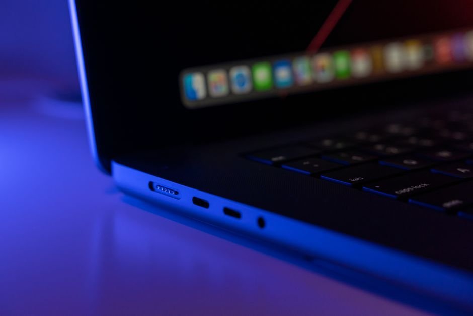 MacBook Charging Showdown: MagSafe or USB-C?