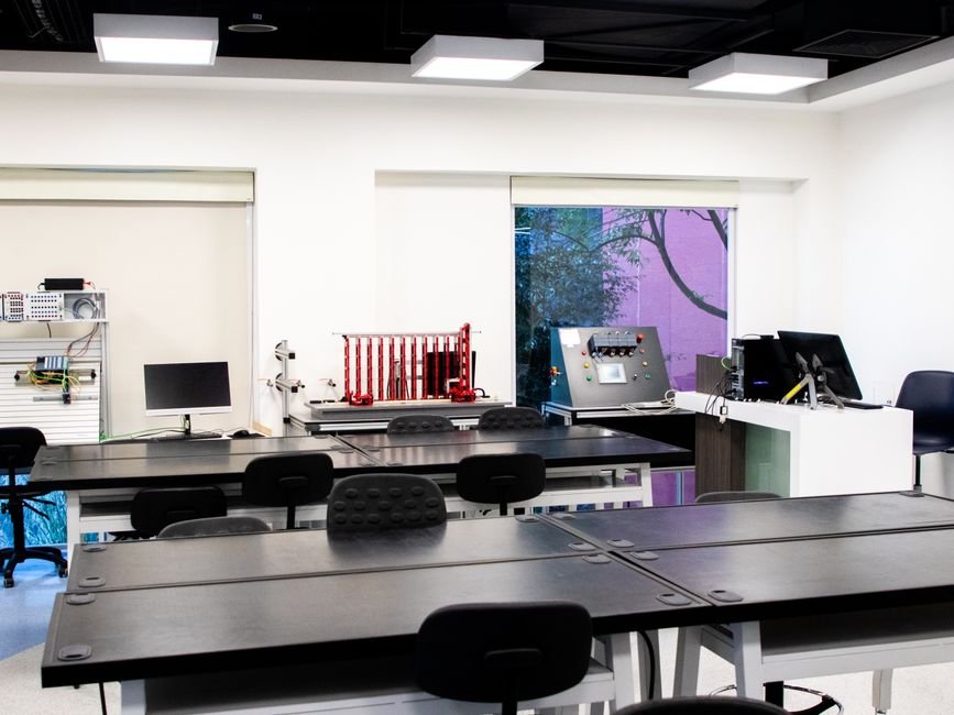 MIT Quantum Initiative Launches Postdoctoral Fellowship to Pioneer Interdisciplinary Research