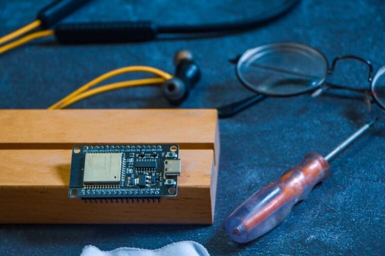 Build Your Own AI Companions: Meta Open Sources Muse Gadget Code