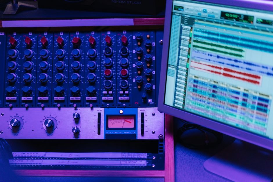 Google Flow Music: Craft Your Own Production Tools with Vibe Coding